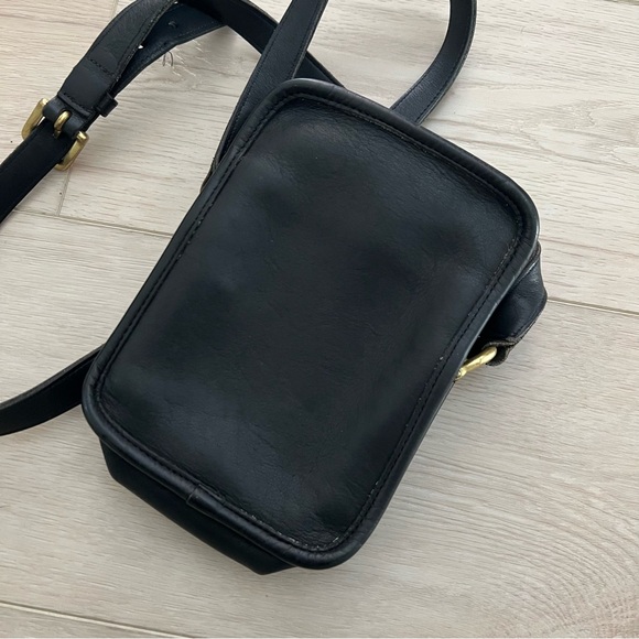 Vintage Coach Kit Crossbody Bag in Black | Style 9973 - Picture 2 of 5